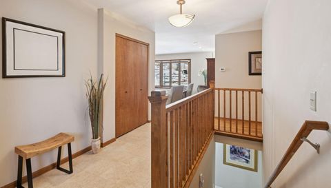 5833 Creek Valley Rd