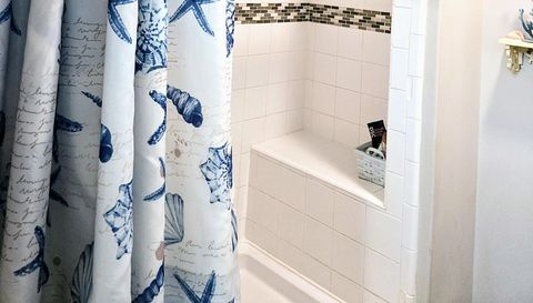 3925 Manatee Club Dr