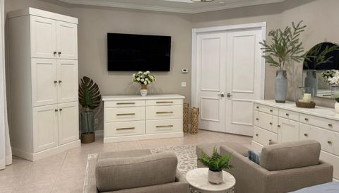 10196 Avenida Del Rio