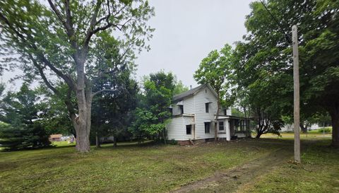 202 S 1st St