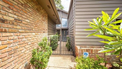 106 COUNTRY PLACE
