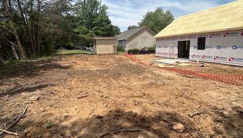 7588 Sarah Dr