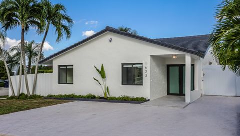 1623 SW 138th Ct