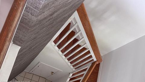 1304 Glenmoor Dr