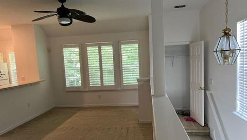 947 Spring Park Loop