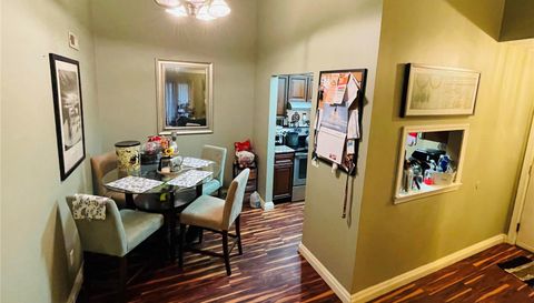 24 Meadowridge E