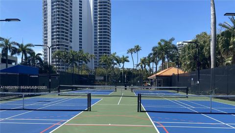 3500 Mystic Pointe Dr