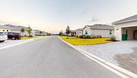 7949 LAKES EDGE LANE