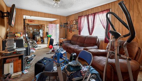 1508 W River Shore Way