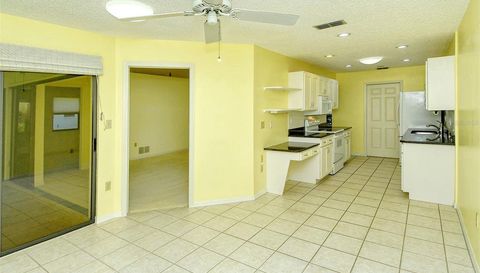 4635 Oak Forest