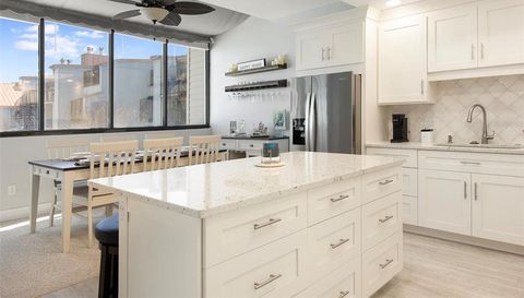 557 PINELLAS BAYWAY S