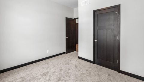 7440 Glengarry Place