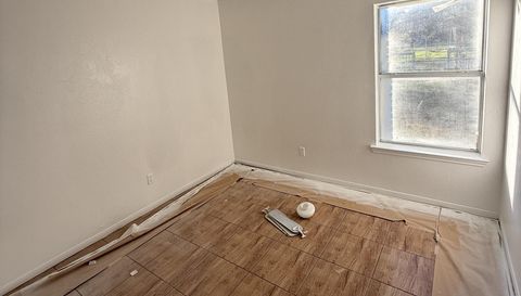 4908 S Clear Creek Rd