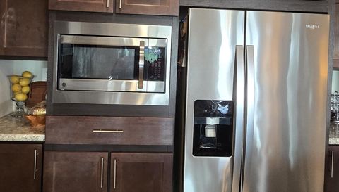 3925 Manatee Club Dr