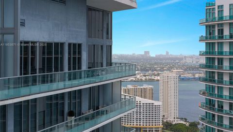 1300 Brickell Bay Dr