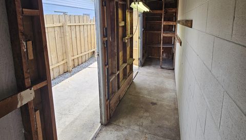 372 Imperial Dr