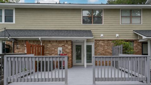 1192 Julian Clark Rd