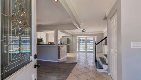 7111 GATEWAY COURT