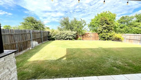 1105 Prairie Heights Dr