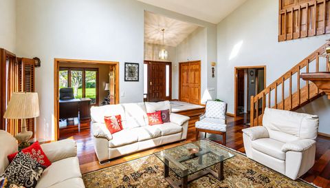 1368 Hunter Circle