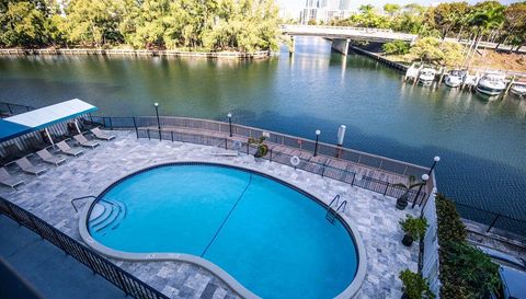 300 Diplomat Pkwy APT 601