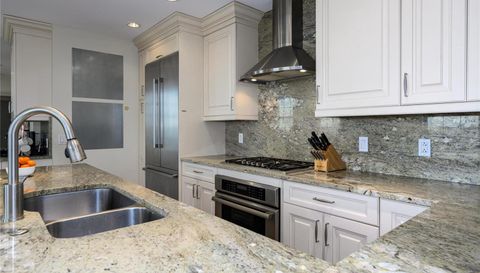 232 N Kingshighway Boulevard