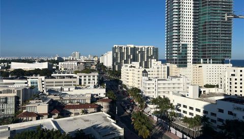 1800 Collins Ave