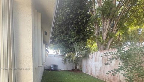 1004 San Remo Cir