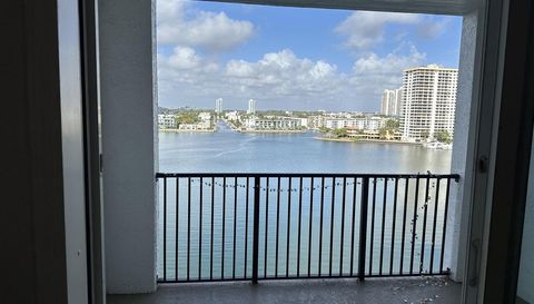 17100 N Bay Rd #1904