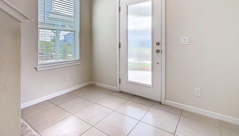 1823 Summer Serenity Dr