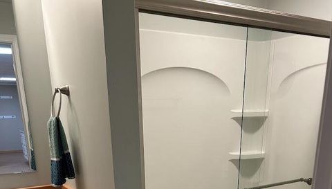 209 Falcon Crest Way