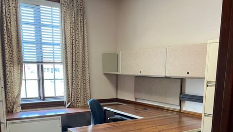 1028 W South Grand Avenue