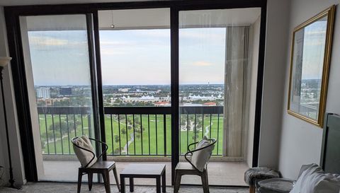 2425 Presidential Way APT 1905