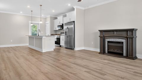 1229 Meadow Trail Cantonment