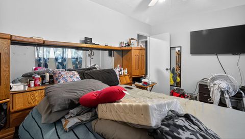 4077 Burning Tree Ln