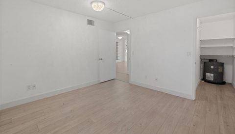 1860 N ATLANTIC AVENUE