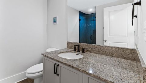 3338 Peachtree Rd NE