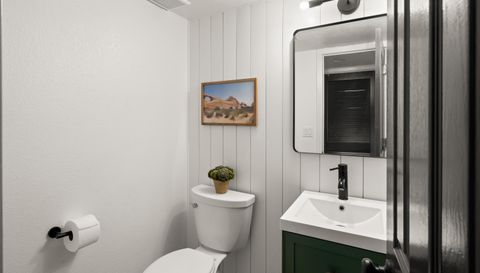 1645 Playa Del Sol St