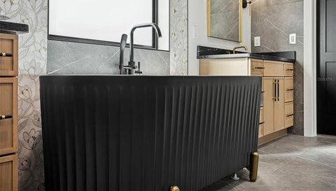 708 W KENTUCKY AVENUE