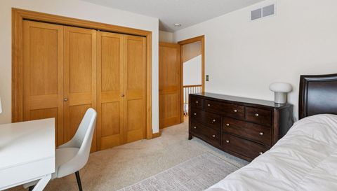 2728 Headland Court SW