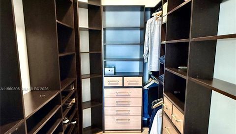 19900 W Country Club Dr