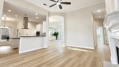 3908 Newhall Dr