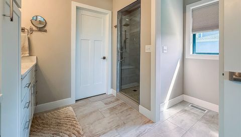 506 Silver Lake Court