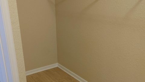 5398 Oxford Manor Cir