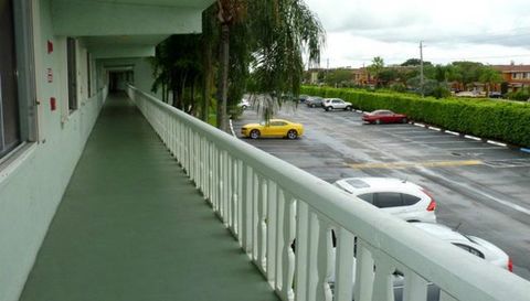 3300 Springdale Boulevard