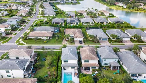 4510 Pinehurst Trl W