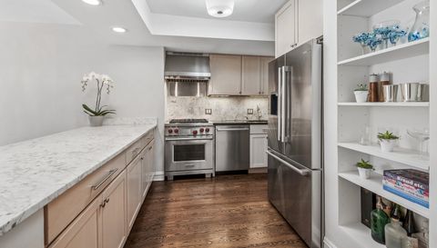 317 W WEBSTER Avenue