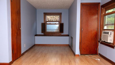 44 Colony Dr