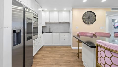 600 Three Islands Blvd