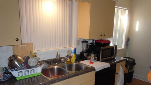 138 W Irving Park Road